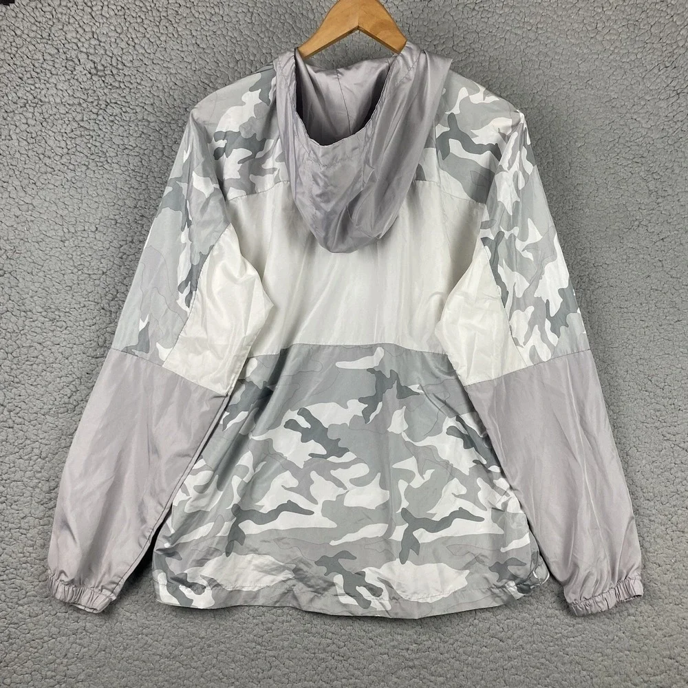 Beautiful Giant Men's Camo Windbreaker Small Zip Up Gray White Loose Polyester‎